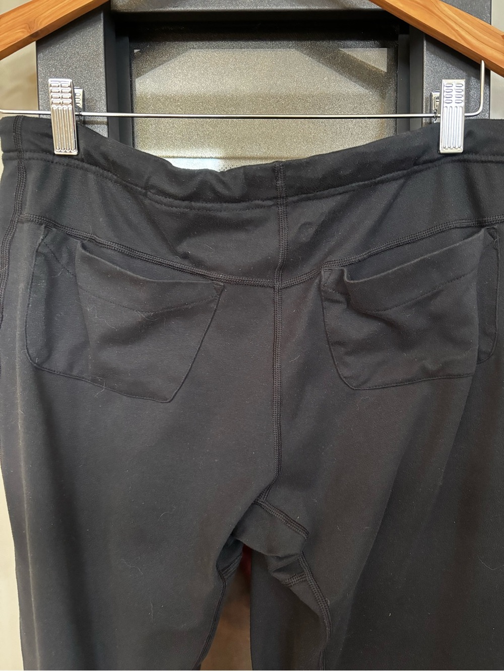 Mountain Hardwear Women’s Small Black Stretch Travel Yoga Pants Drawstring - Picture 5 of 8